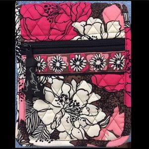 Small pink Vera Bradley crossbody travel bag